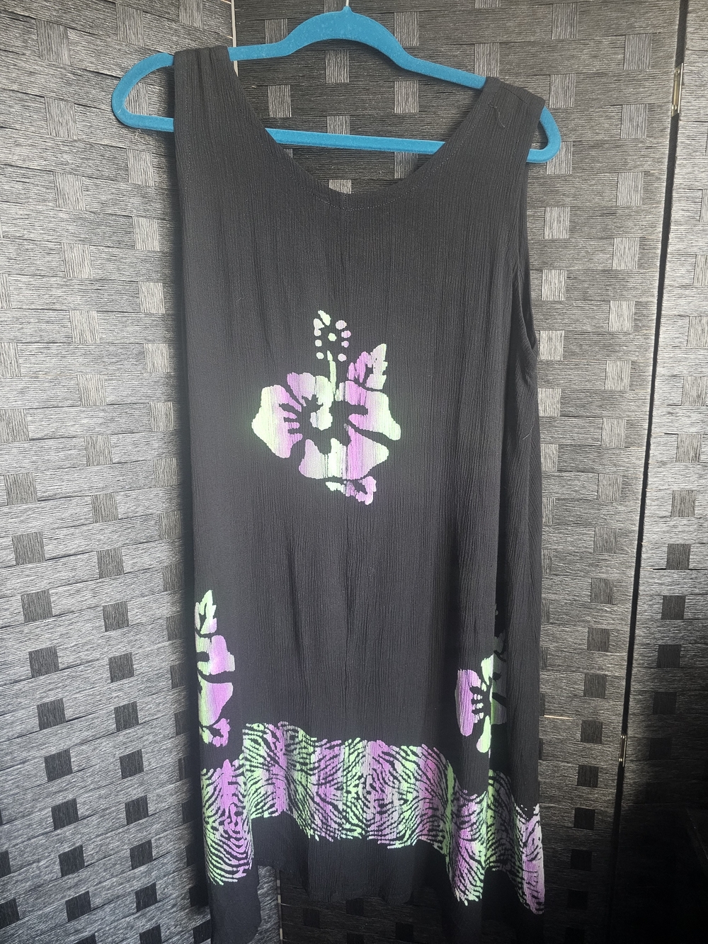 Black Sleeveless Floral Print Women's Tunic Top